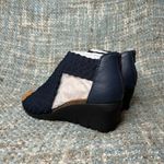 Comfortiva Alesha Stretch Woven Wedge Heeled Sandal in Navy (Wide) Size 9.5 Photo 2