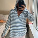 Splendid Blue and White sweatshirt Photo 4