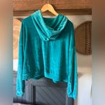 Disney  Women’s XL Mermaid Hoodie Plush velvet Green teal Ariel Embroidered Photo 3