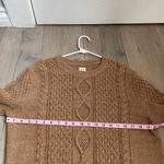 Gap tan cableknit crewneck sweater Photo 4