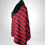 Red and black plaid wrap with faux fur collar! Nwot Black Photo 1