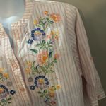 Quacker Factory  1X Embroidered Rhinestone Quarter Length Pink Striped Floral Photo 3