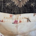 American Eagle  White Floral Denim Mom Shorts Women’s Size 4 100% Cotton Photo 10