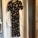 American Eagle Women's Jumpsuit Black Daisy Floral Size Small V-Neck Date Night Photo 2