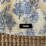 TRIANGL BLUE AND WHITE FLORAL TOILE LOOK DRAWSTRING POUCH Photo 1