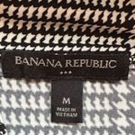 Banana Republic Silky Black & White Sleeveless folded Collar Top SZ M Good Cond Photo 4