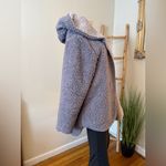 Urban Outfitters  Carmella Cozy Gray Sherpa Jacket Medium EUC Photo 1