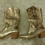 Amazon Golden cowboy boots Photo 1