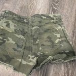 Camo jeans shorts Size 6 Photo 1