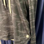 Vuori  Womens Halo Essential Hoodie Black Camo Size Medium NWOT Photo 1