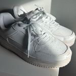 No Boundaries 🎀Size 6.5 White Sneakers Photo 0