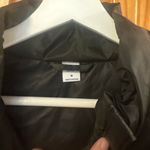 Old Navy  Size Medium Frost Free Green Camouflage Quilted Puffer Vest NWT Photo 5