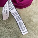 Victoria's Secret Victoria’s Secret Tshirt Bra Lightly Lined Wireless size 36D Photo 5