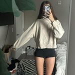 ZARA  Cream Cropped Sweatshirt Photo 0