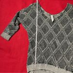 Aeropostale  Gray Geometric Print Cotton 3/4-Sleeve Sweater Women’s Small - EUC Photo 3