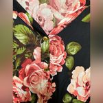 Free Kisses  boutique short sleeve vneck top Photo 2