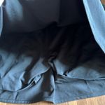 Beyond Yoga  Stretch Woven In Stride Lined Skirt in black size large style NN5133 Photo 6