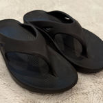 Oofos Recovery Sandals Black – Women’s 9 / Men’s 7 Photo 0