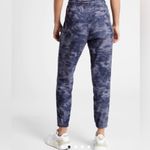 Athleta Farallon Printed Jogger Inversion Medieval Violet Photo 6