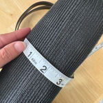 Isaac Mizrahi Eric Javits paper straw shoulder bag in black Photo 15