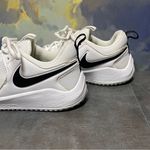 Nike  Zoom HyperAce 2 Women's White/Black Volleyball Shoes Size 11 Photo 7
