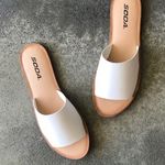 Soda  Sansa slip on mule sandal in white Photo 0