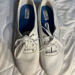 Keds  Woman’s White Shoes Size 9 Photo 0