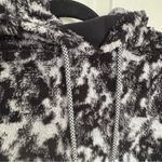 Athleta Jacquard Tugga Sherpa Hoodie Glacier Black Sweatshirt Photo 3