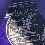 Nike  AIR HUARACHE RUN SNEAKERS SZ 7 HYPER GRAPE/WHITE/BLACK DH4439-105 PREOWNED Photo 6