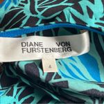 Diane Von Furstenberg  DVF fess ruffles zipper. Blue black Photo 3