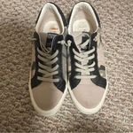 Vintage Havana  Gail camo multi star sneaker- Size 8.5 Photo 4