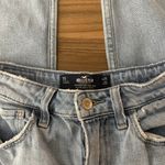 Hollister Jeans Photo 2