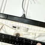 Levi's  Capris Jeans Women Size 12 Ivory Cotton Button Front 5 Pocket Mid Rise Photo 3