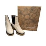 Free People NIB!  Leather James Chelsea Chunky Boot in White - Size EU 37 Photo 5