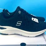 Skechers  Sport Cross Training Shoes for Women size 9 NEW Photo 1