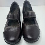 Clarks  Brown Leather Mary Jane Shoes Size 6.5W  Photo 0