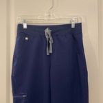 FIGS scrubs, joggers, size small Photo 1