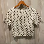 Banana Republic Cute creamy linen print crop short sleeve top scoop neck Photo 3