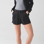 Lululemon & Go Keepsake Black Pleated Short W1857 Sz 8 Photo 2