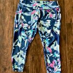 Avia Women's Active Floral Performance Capri Leggings Photo 3
