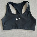 Nike Women's Black Sports Bra Photo 0