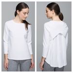 Lululemon NEW Pleat On Long Sleeve Top Crewneck Cream Women's 6 Photo 2