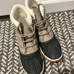 Skechers  Cream and Black Winter Boots Photo 0