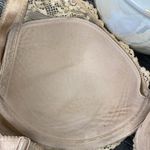 Wacoal  Nude 85391 Embrace Lace Plunge Bra 32DDD Photo 6