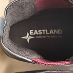 EastLand  Women's Jasmine Chelsea Boot Size 9.5 Photo 3