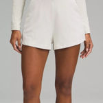 Lululemon  Ribbed Softstreme Shorts Size 8 NWT - Bone Photo 0