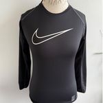 Nike  Pro Fitted Long Sleeve Training Top Base Layer Athletic Shirt Black Photo 1