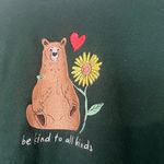 Hanes Be kind to all kinds embroidered crewneck forest green unisex size large Photo 1