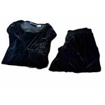 Alfred Dunner Woman 8 Petite Black Velour Shirt Pants Pajama Set Elastic Waist Photo 1