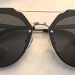 White Fox Boutique Veux Olivet Black Sunnies Photo 0